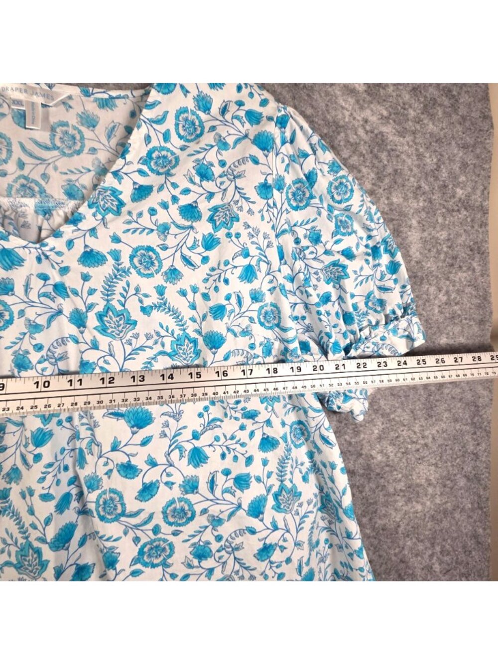 Draper James Blue White Floral Paisley V Neck Puff Sleeve Top Size XXL - Picture 4 of 10